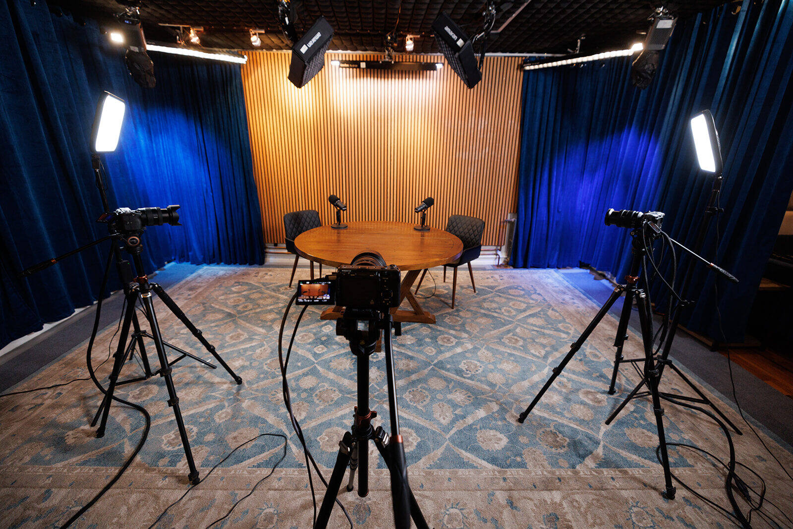New York editorial podcast table